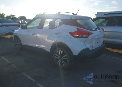 2018 Nissan Kicks Sv z USA, uszkodzony, nr VIN 3N1CP5CU9JL513081